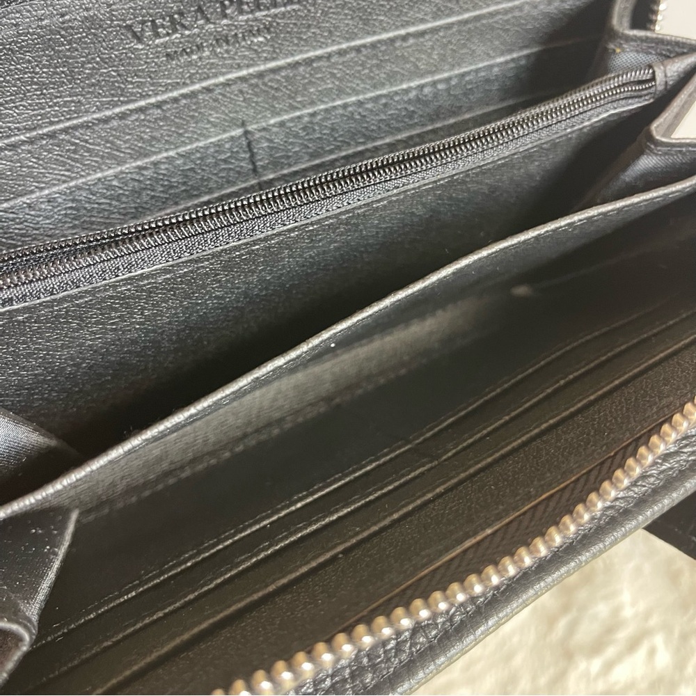 VERA PELLE Black Leather Crossbody Wallet And Phone Pocket - Picture 10 of 16
